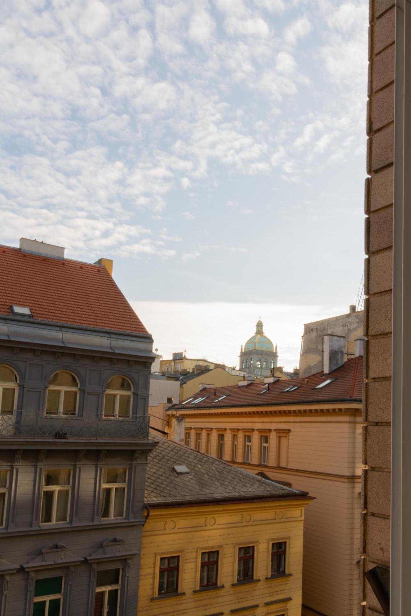 Main Prague Square Apartments Sauna And Fireplace Exterior foto